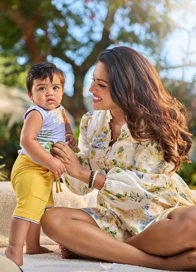 Amala Paul Adorable photos with her son Ilai4