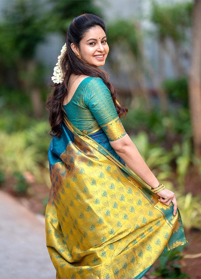 Actress Abhinaya Engagement Photos Goes Viral7