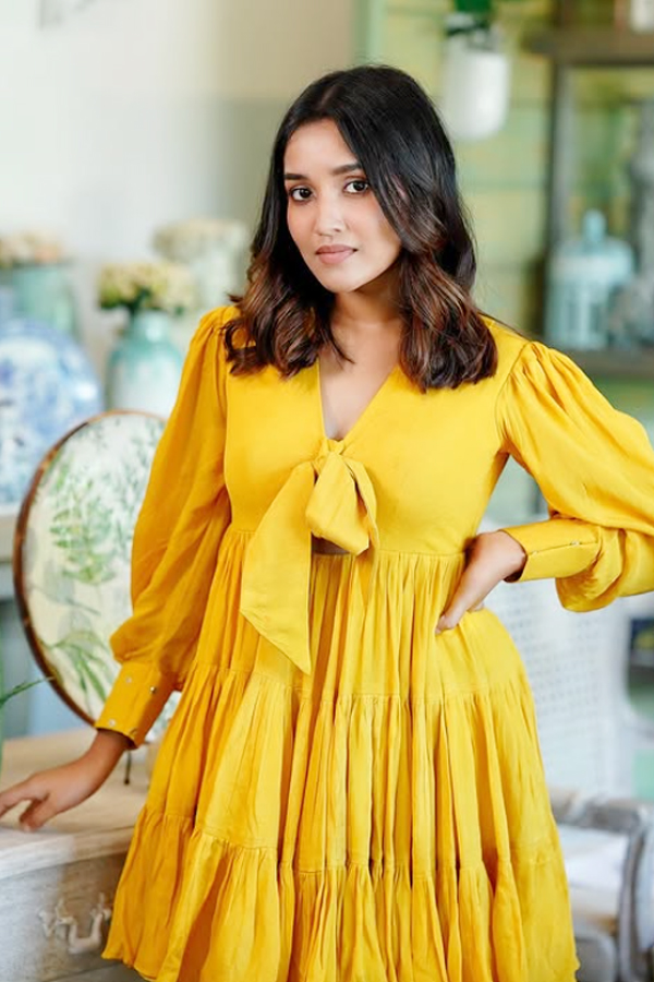 Anikha surendran Looks Stylish in casual look photos viral11