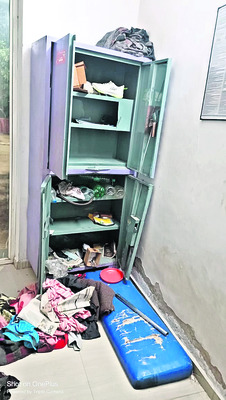 పెట్రోల్ బంకులో దోపిడీ దొంగల బీభత్సం1