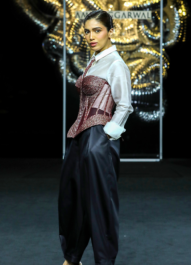 Lakme Fashion Week X FDCI in Mumbai Photos18