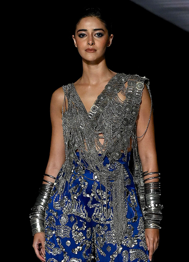 Lakme Fashion Week X FDCI in Mumbai Photos8