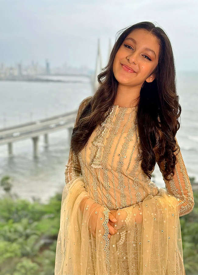 sitara ghattamaneni ugadi special looks9