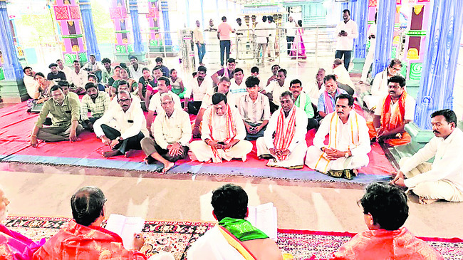 కాళేశ్వరాలయంలో ‘పంచాంగ శ్రవణం’2