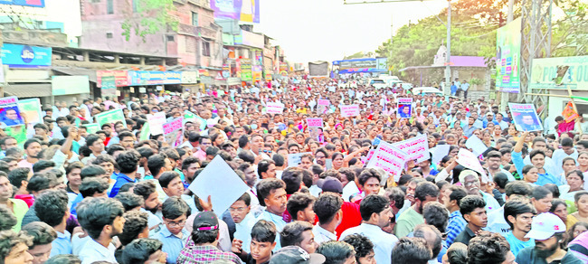పాస్టర్ మృతిపై నిజాలు నిగ్గుతేల్చాలి3
