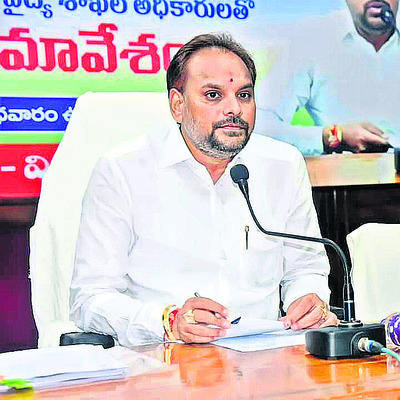 ముస్లిం సోదరులకు  రంజాన్‌ శుభాకాంక్షలు
1
