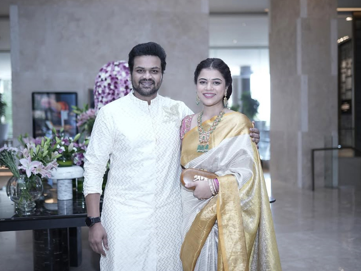 Actor Manchu Manoj Share heartfelt post to wife Mounika on their second Wedding Anniversary Photos5