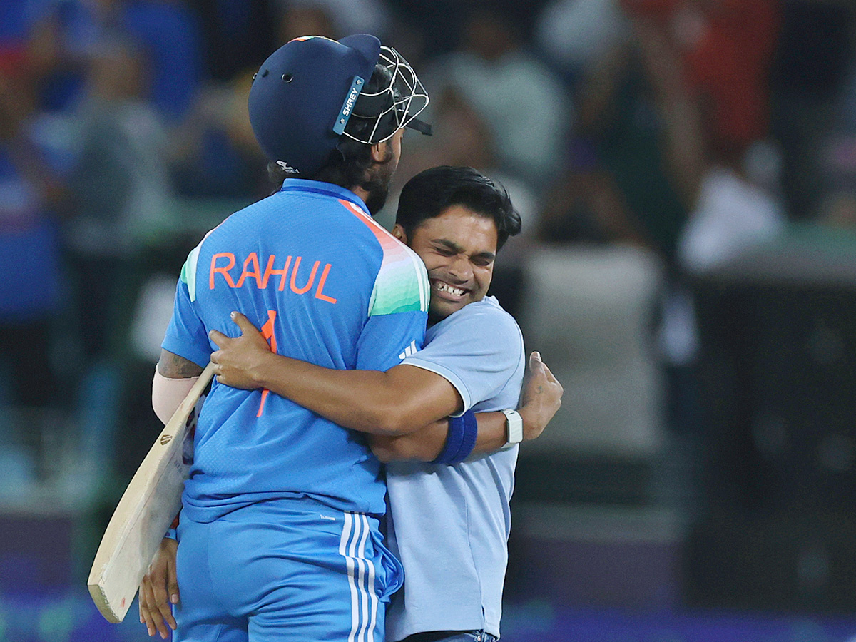 Fan Breaches Dubai Security Hugs KL Rahul After India Semifinal 2