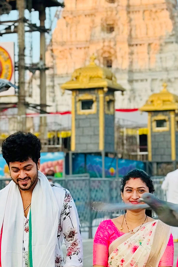 Vishnu Priya Siddhardh Varma Couple At Tirumala Tirupati Photos9