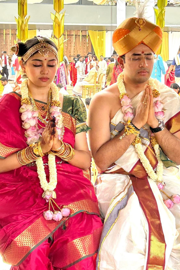 BJP MP Tejasvi Surya marries Bharatanatyam artist Sivasri Skandaprasad Photos2