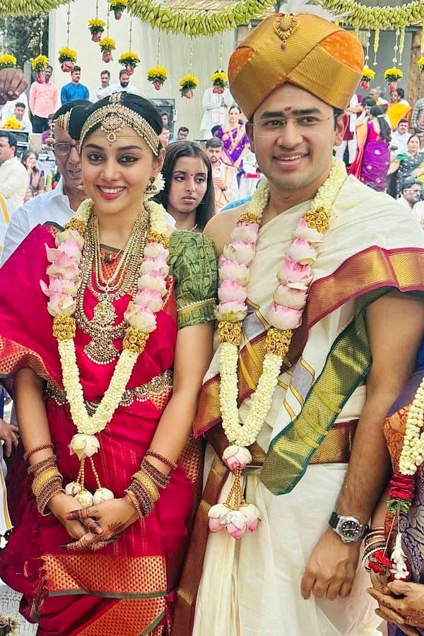 BJP MP Tejasvi Surya marries Bharatanatyam artist Sivasri Skandaprasad Photos3