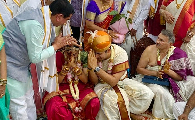 BJP MP Tejasvi Surya marries Bharatanatyam artist Sivasri Skandaprasad Photos9