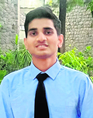 కష్టానికి ఫలితం.. ర్యాంకులు సొంతం2