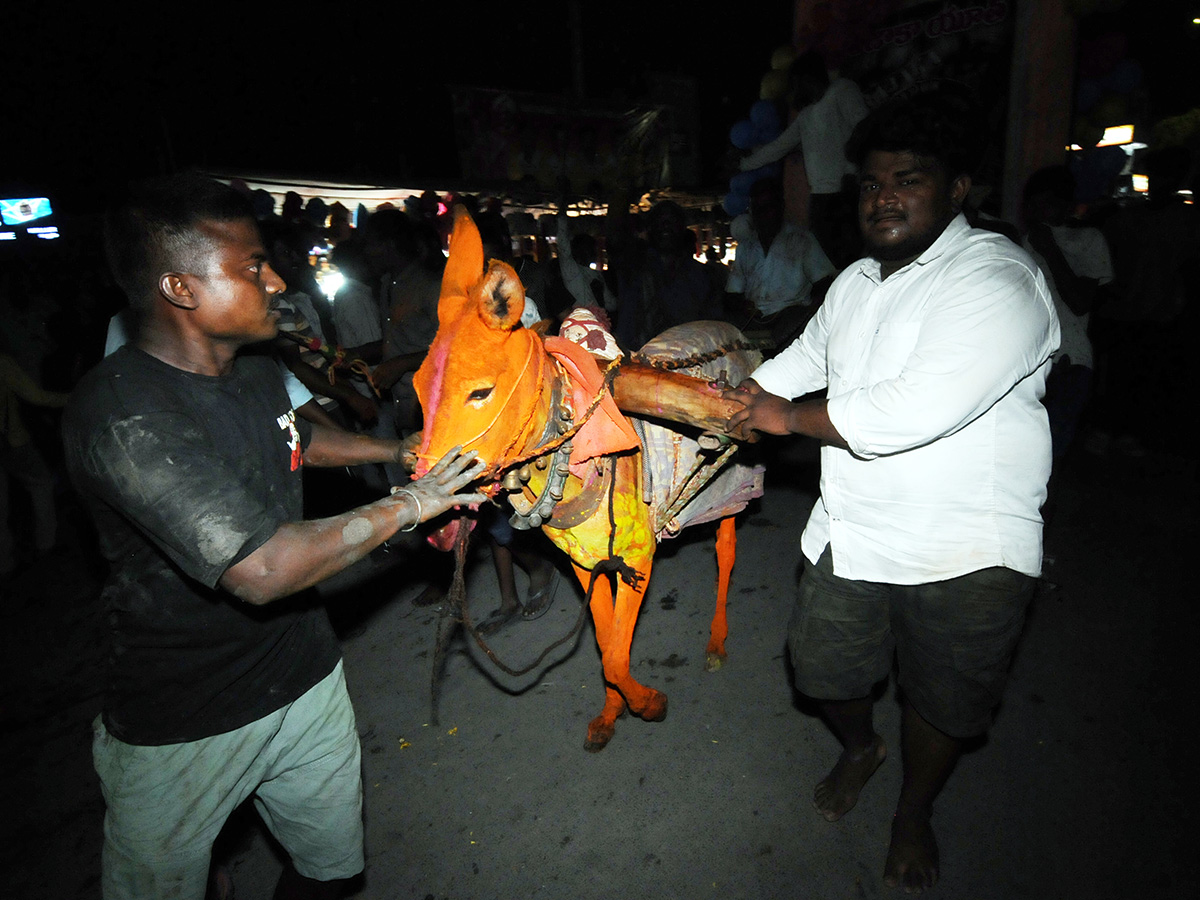Around Sri Chowdeswari Mata Temple in Kallur9