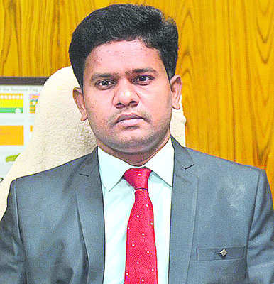 ‘ఫ్యూచర్’ బాస్ ఎవరు? 1