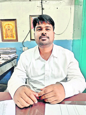 పాత బస్సులకు.. 3
