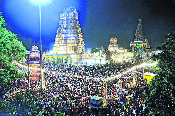 నంజనగూడు భక్తసంద్రం1