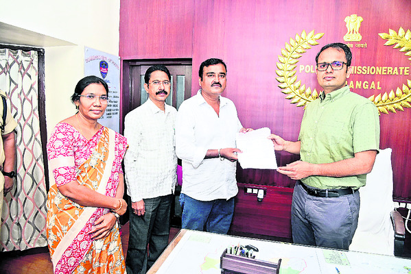 ఇంటిగ్రేటెడ్ మోడల్ స్కూల్కు స్థల పరిశీలన2