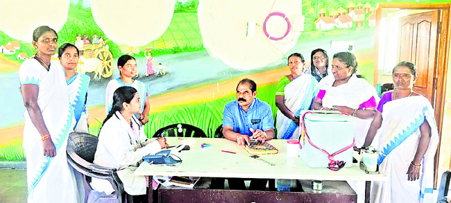 వైద్యసిబ్బంది సమయపాలన పాటించాలి1
