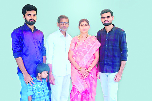 ‘కలలు కనండి..ఆ కలలను సాకారం చేసుకోండి’ అంటూ యువతలో చైతన1