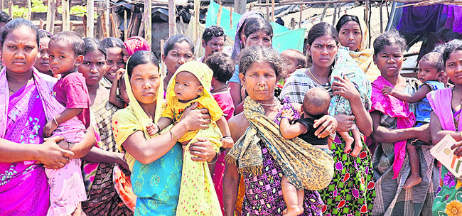 మృతిచెందిన పోలీసు కుటుంబానికి ‘చేయూత’1