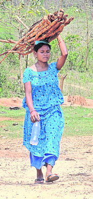 మృతిచెందిన పోలీసు కుటుంబానికి ‘చేయూత’5