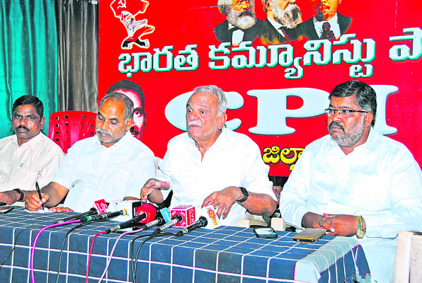 ట్రాఫిక్కు అంతరాయం 1