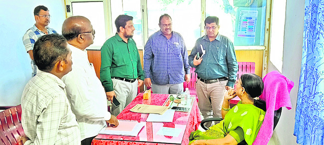 తాగునీటి సమస్య పరిష్కరించాలి1