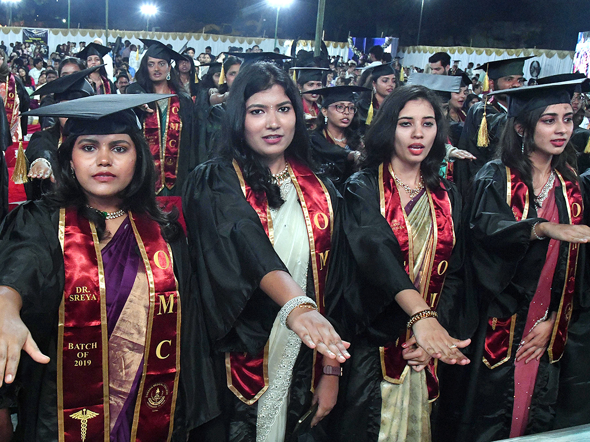 Osmania Medical College graduation ceremony held in grand style11