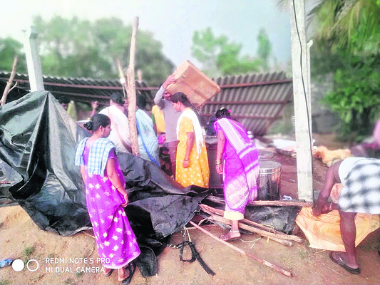 వణికిస్తున్న వరుణుడు2