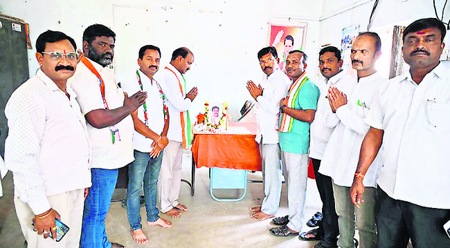 శాంతి చర్చలు జరపాలి
3