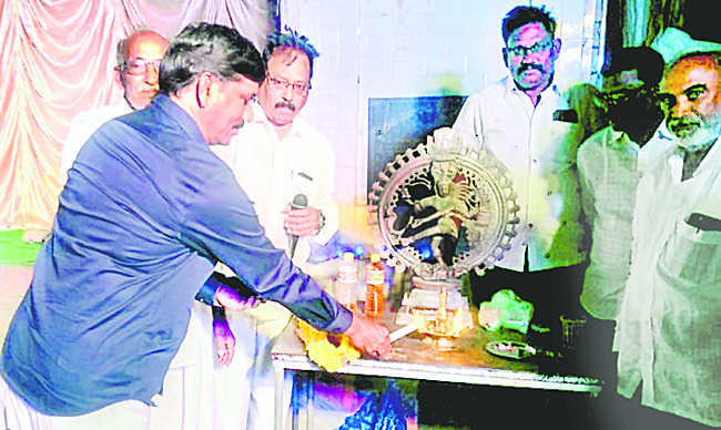 రసవత్తరంగా కొండవీడు నాటికల పోటీలు 1
