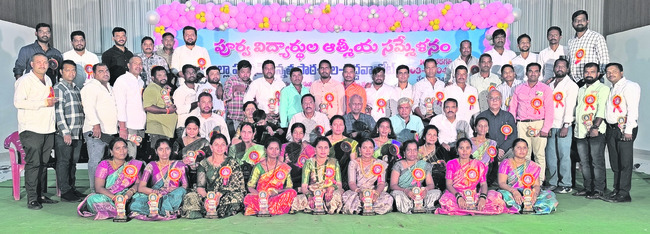 51ఏళ్ల తర్వాత కలిసిన బాల్య మిత్రులు 3