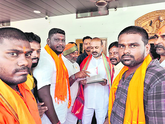 విద్వేషకర పోస్టులుపెడితే కేసులు: సీపీ
1