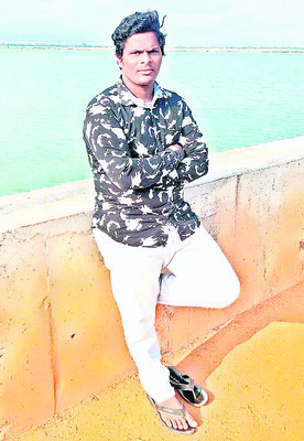 పగిలిన గుండెలు...13