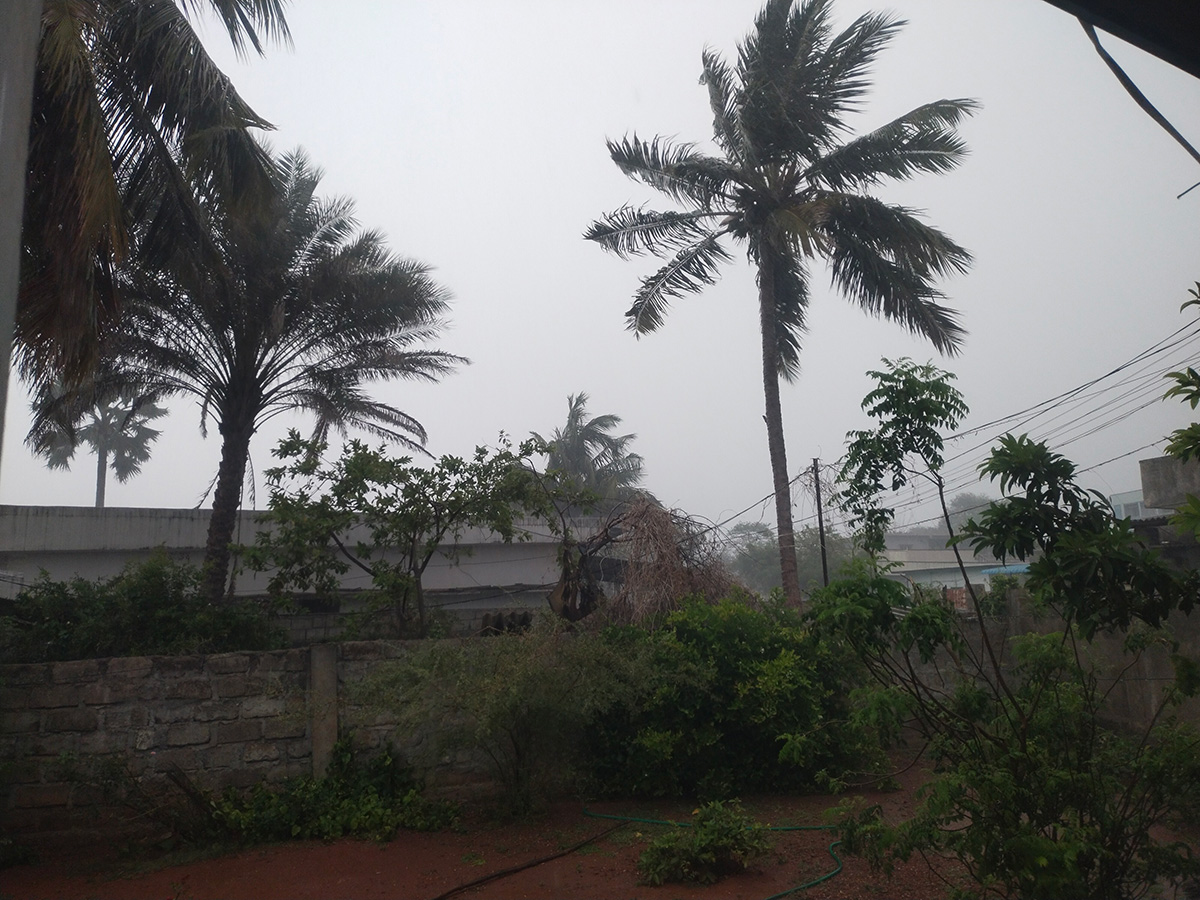Hailstorm with strong winds wreaks havoc in Telugu states11