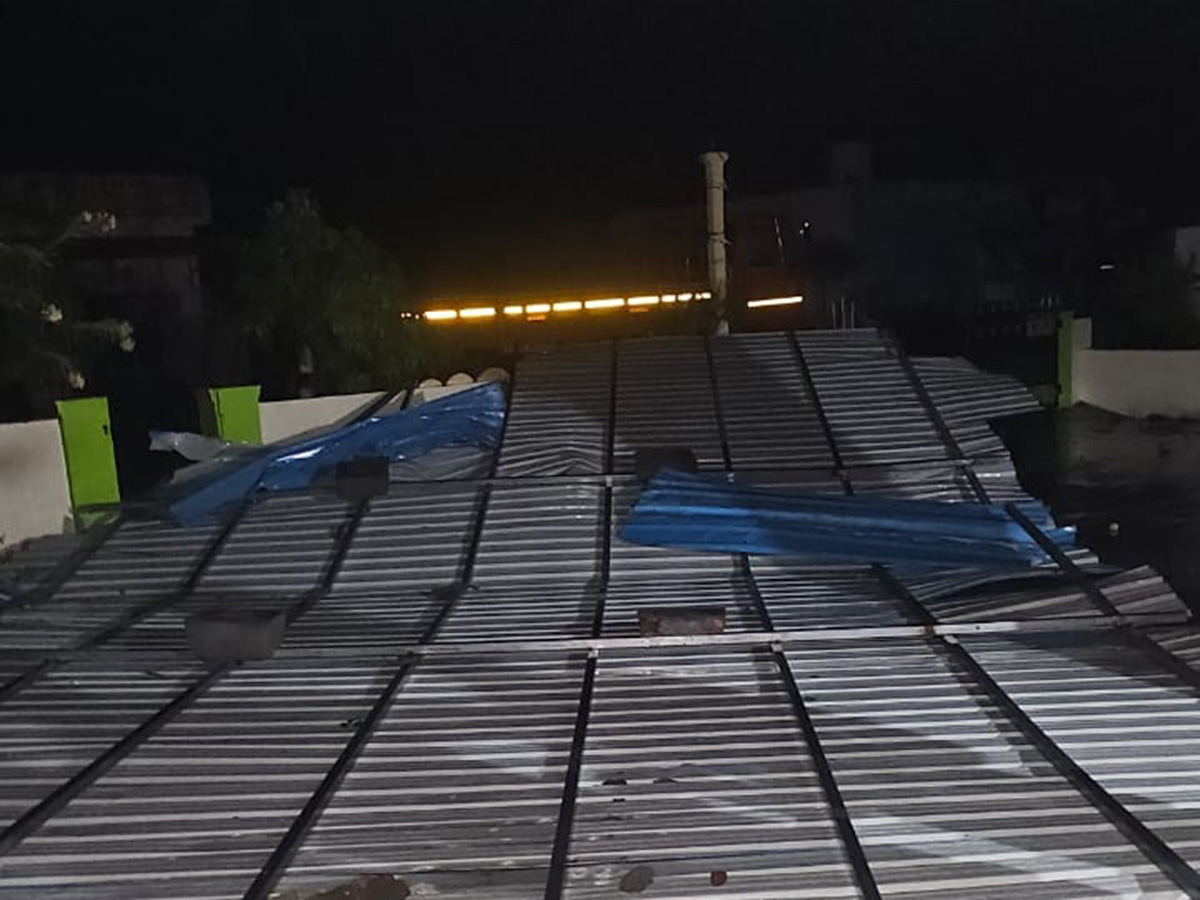 Hailstorm with strong winds wreaks havoc in Telugu states9