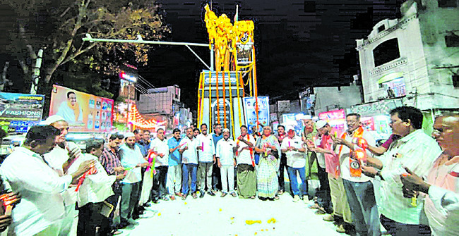 వక్ఫ్ సవరణ చట్టం రద్దు కోరుతూ కొవ్వొత్తుల ప్రదర్శన 2