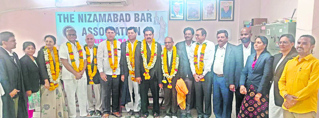 బార్ అసోసియేషన్ ప్రమాణ స్వీకారం
2
