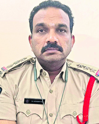 లిఫ్ట్ ఇచ్చి దోచేస్తారు.. జాగ్రత్త1