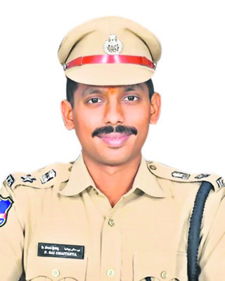 అక్రమార్కుల్లో వణుకు 3