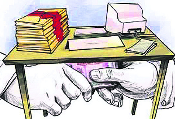 అక్రమార్కుల్లో వణుకు 2