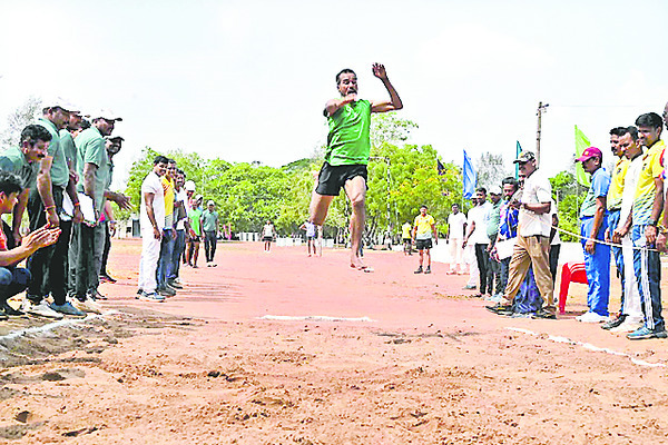 ఏపీఎస్పీలో క్రీడా సంబరాలు 3