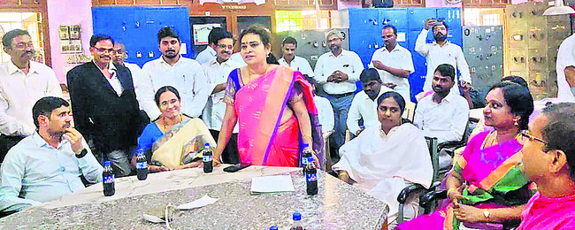 ‘చాలా సంతోషంగా ఉంది’ 1