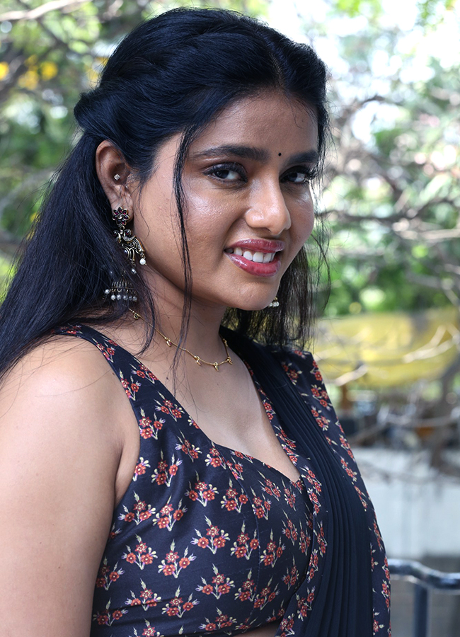 Dear Uma Movie Telugu Actress Sumaya Reddy Pics14
