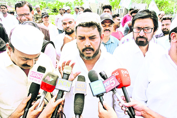 ● వక్ఫ్బిల్లు సవరణపై నిరసన ● సుప్రీంకోర్టులో వైఎస్సార్5