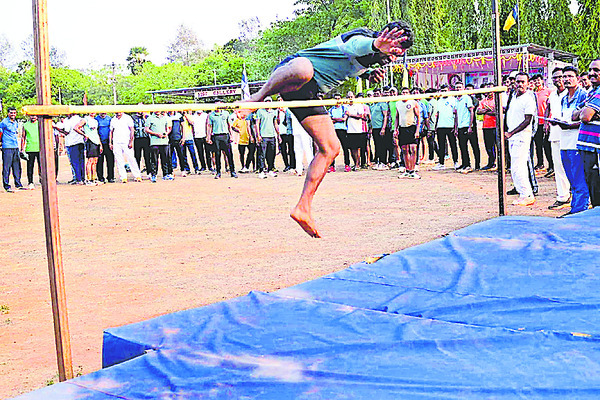 ఏపీఎస్పీలో ఉత్సాహంగా క్రీడలు 2