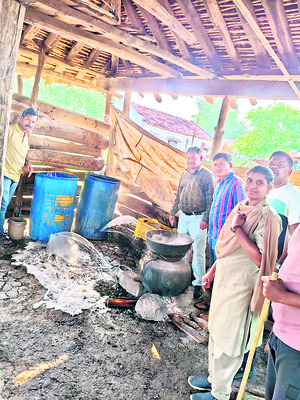 వ్యాధి నిరోధక టీకాలు తప్పనిసరి
2