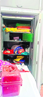 పెదబొడ్డేపల్లిలో మూడు ఇళ్లలో చోరీలు 1