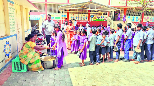 సారూ.. తాగునీరేది? 1